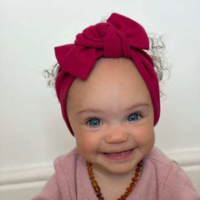 Load image into Gallery viewer, The Bow Head Tie in Knitted Fuchsia Pink